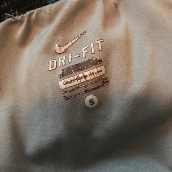 nike dri fit athletic shorts - Picture 3 of 3